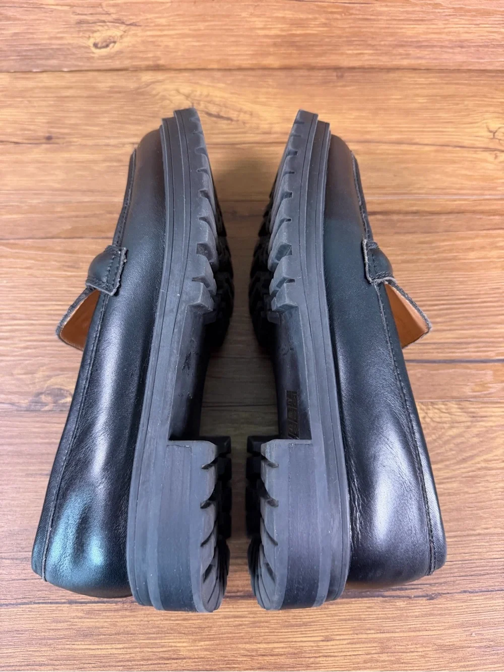 Madewell the Bradley Lug sole black leather‎ loafers Women’s Size 8.5